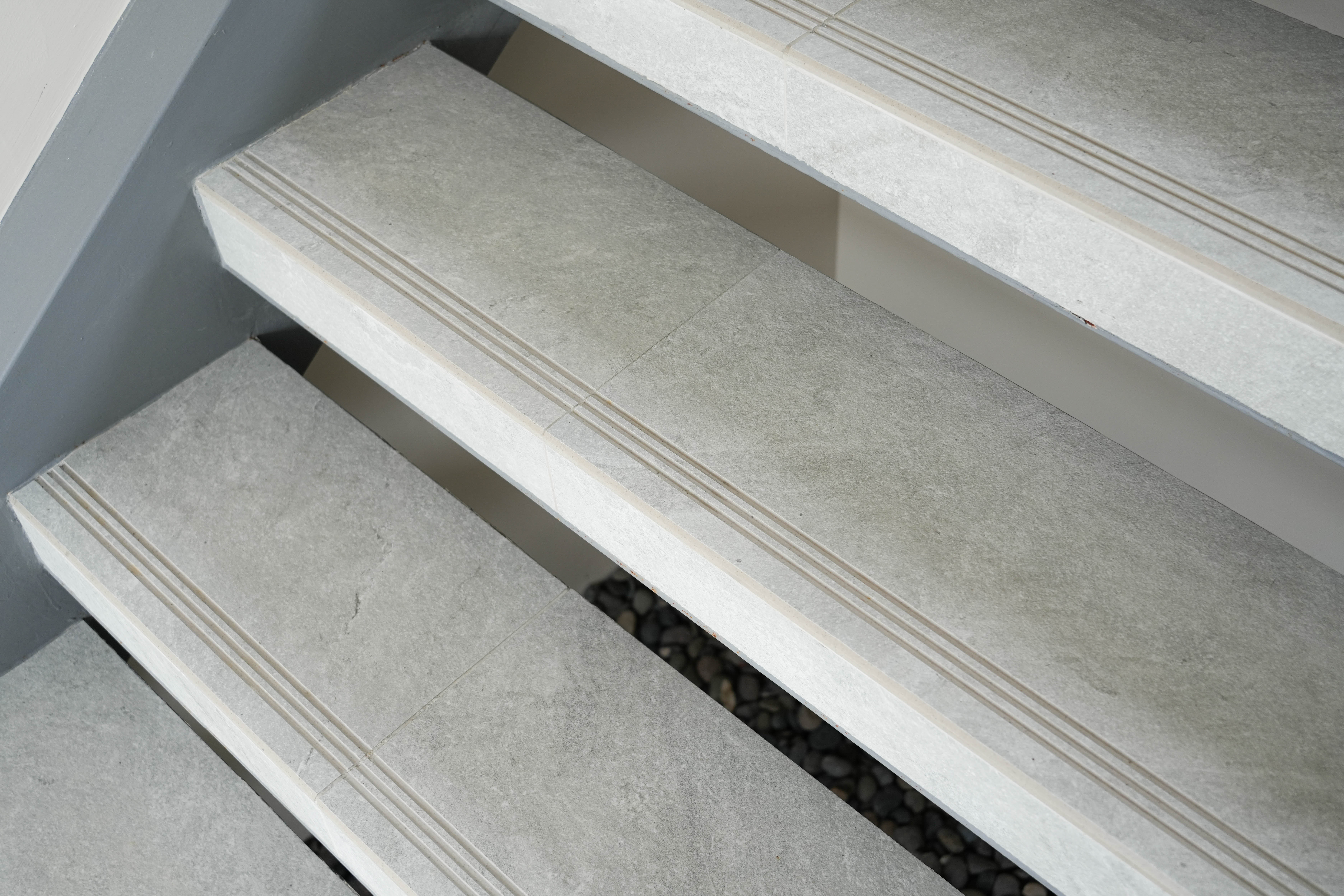 ภาพตัวอย่างคิ้วกระเบื้อง เจียรมน 2