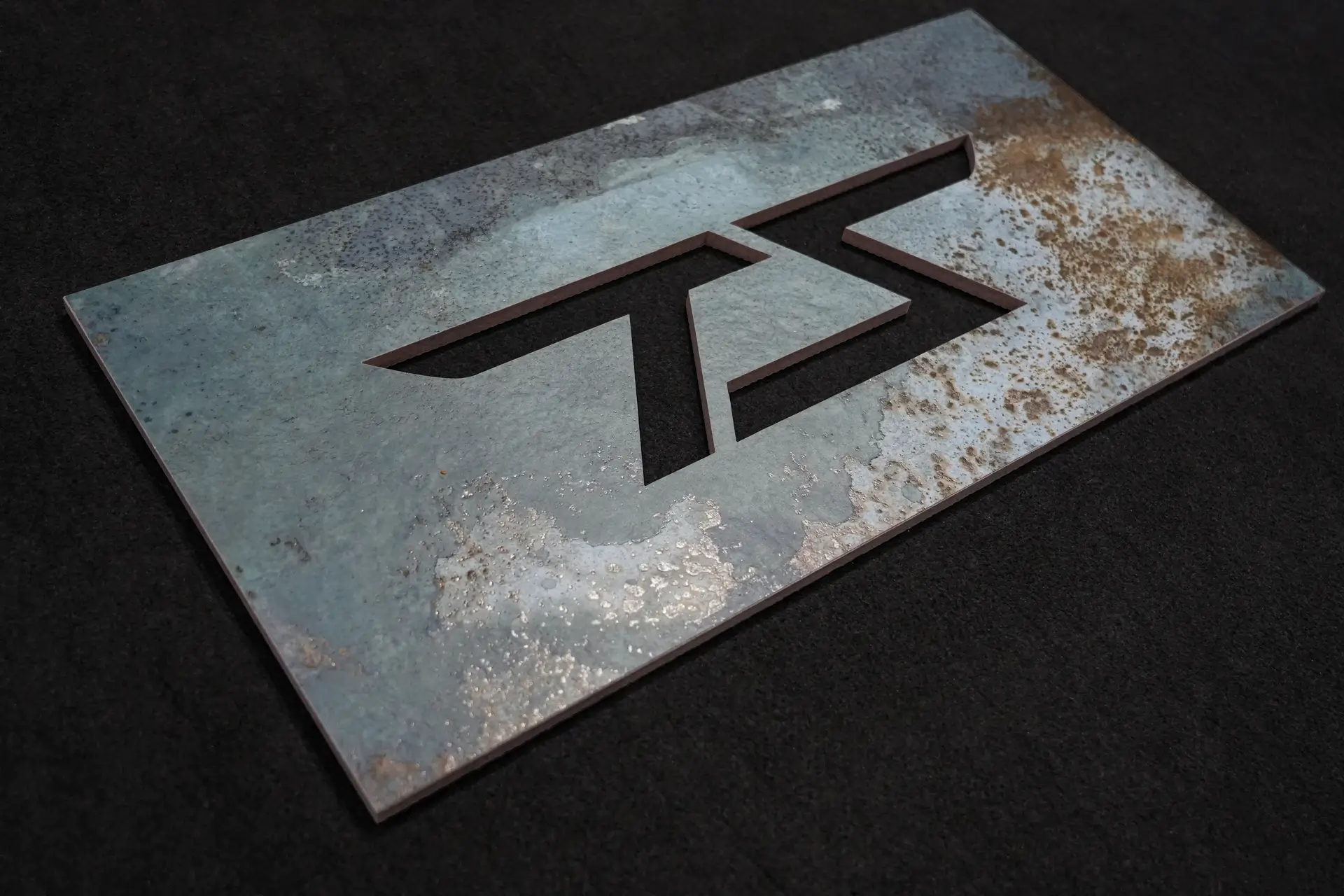 ภาพตัวอย่างชิ้นงานที่ได้จากการตัดกระเบื้อง 4