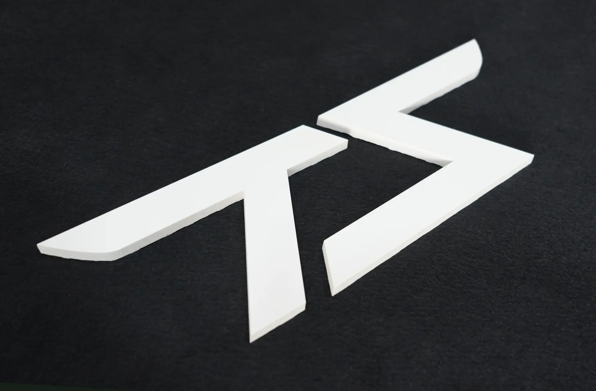 ภาพตัวอย่างชิ้นงานที่ได้จากการตัดกระเบื้อง 5