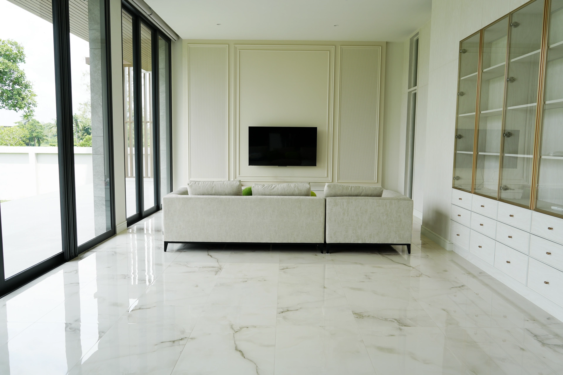 ขายกระเบื้องปูพื้นและผนัง พื้นผิวมัน (Polished)