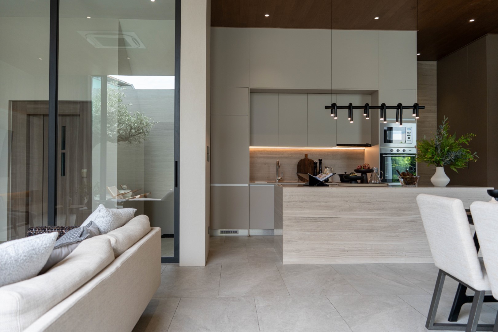 ตัวอย่างกระเบื้องผิวแมท รหัส BDA12670N