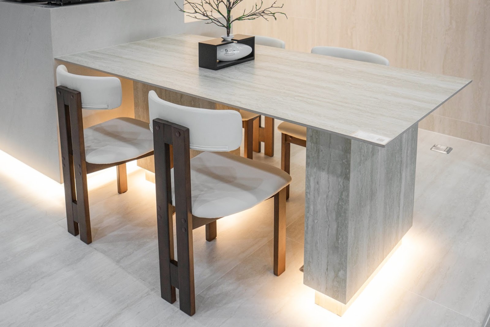 -เคาน์เตอร์หินแท้เป็นคราบ-เช็ดไม่ออก-จริงไหม?