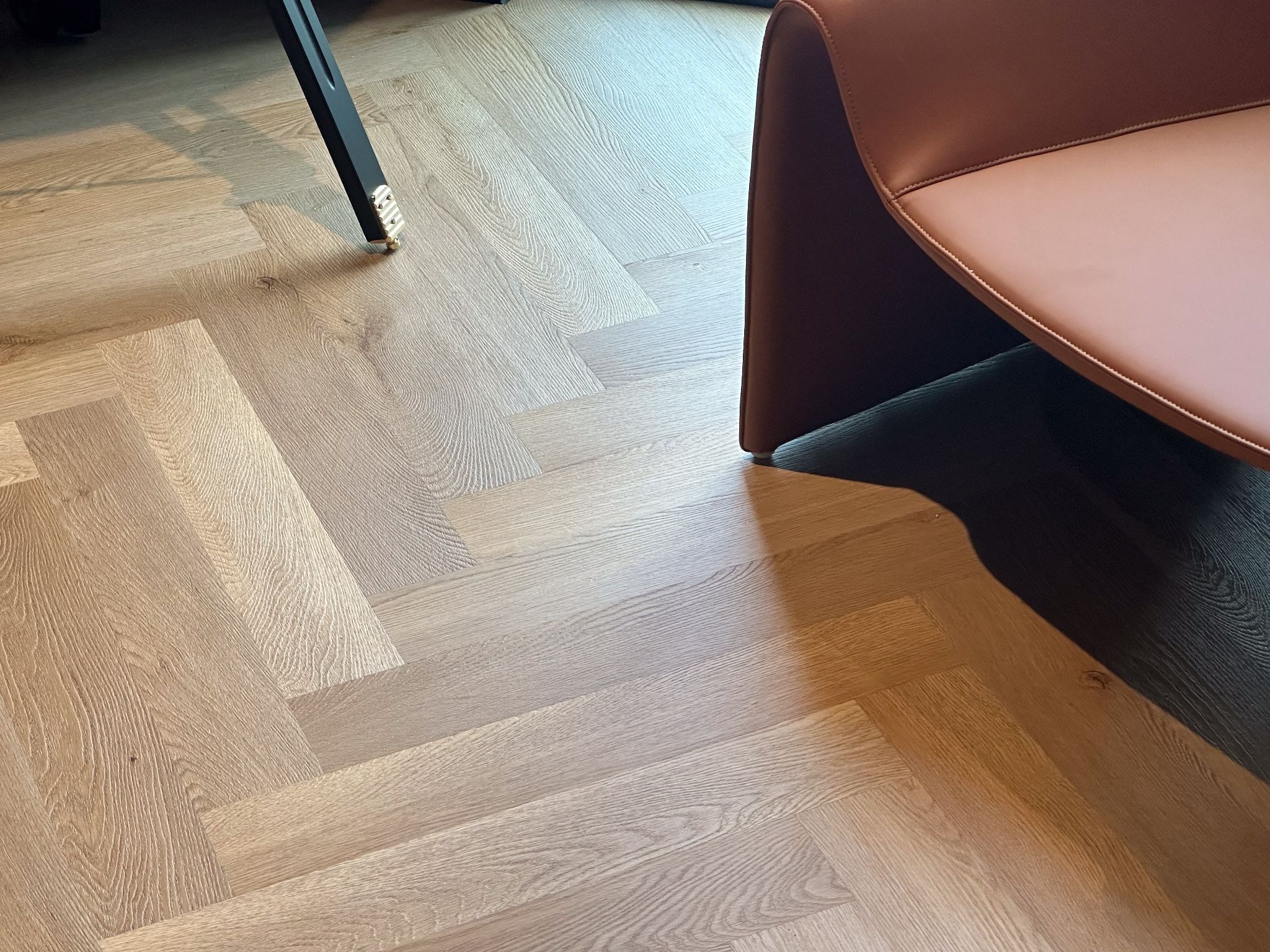 กระเบื้องยาง SPC มีอายุการใช้งานประมาณ 15&ndash;20 ปี แต่ถ้าเกรดพรีเมียมมีอายุถึง 20-25 ปี หรือมากกว่านั้น