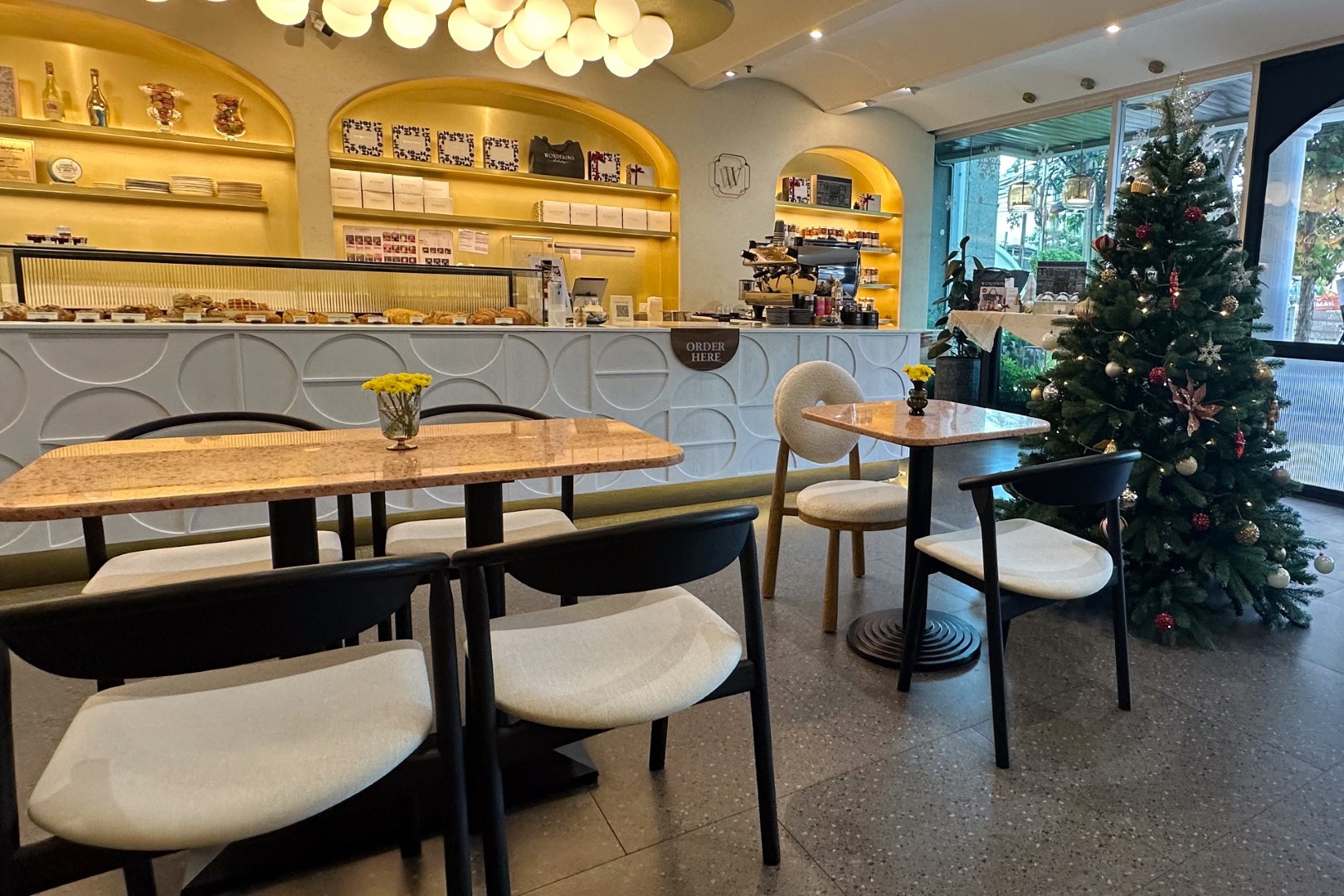 Wondering-Cafe-&-Bakeshop